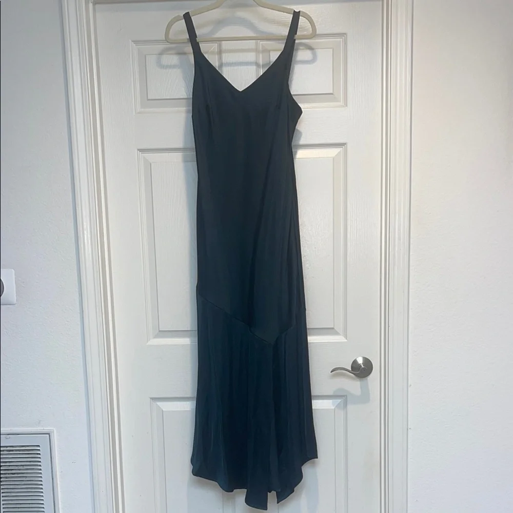 Express Green Midi Slip Dress With Spaghetti Straps and Slit - Picture 3 of 7